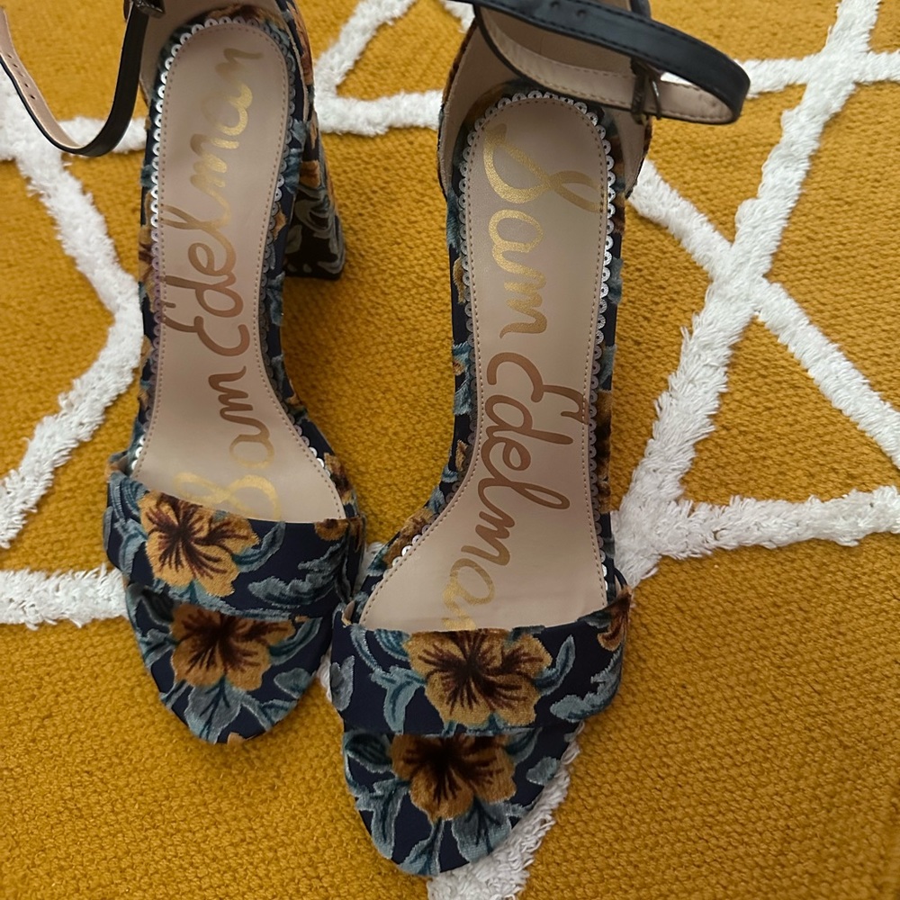 Sam Edelman Yaro Sandals Size 10 Velvet Navy/Floral